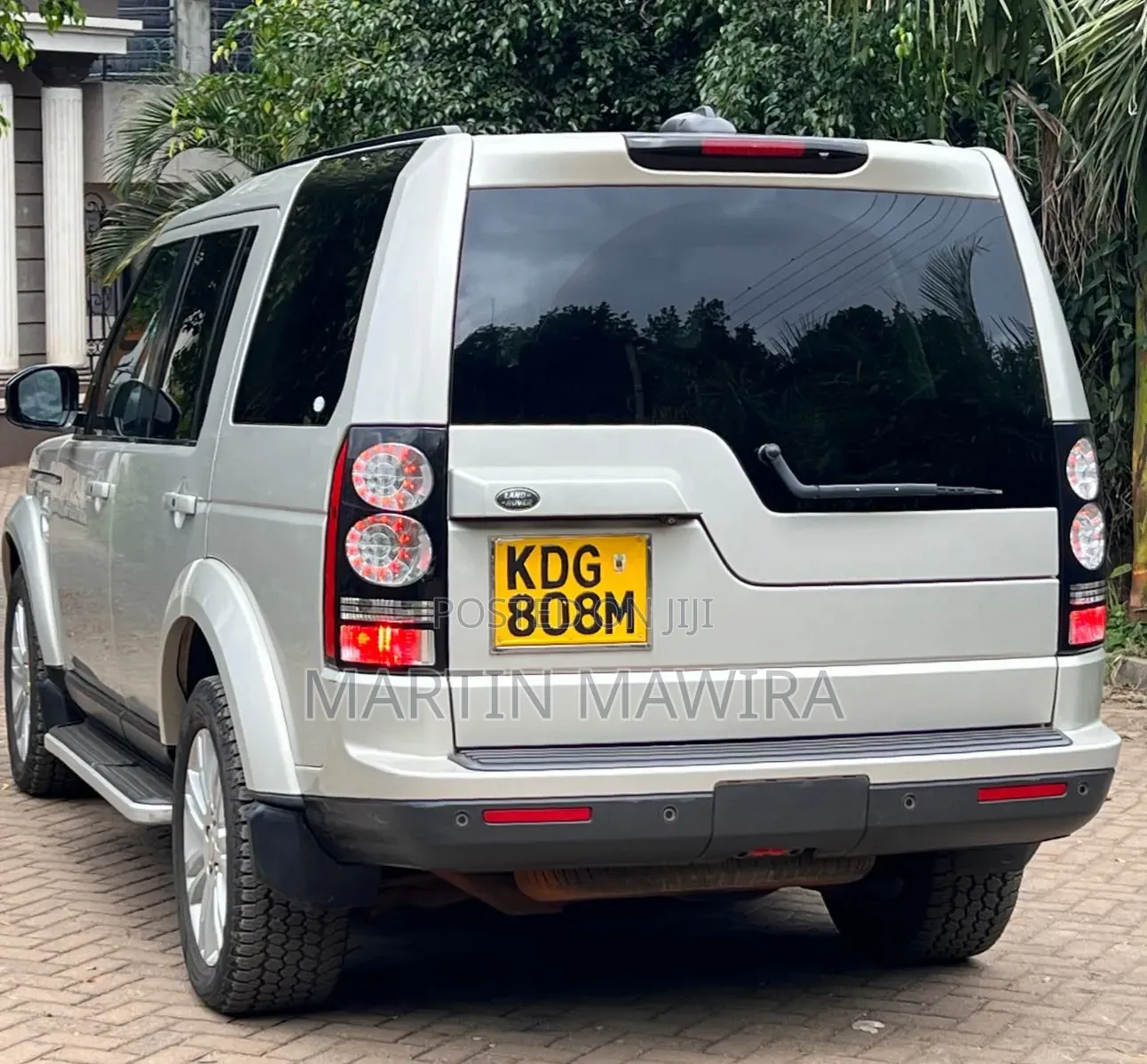 Land Rover Discovery 2014 Gold