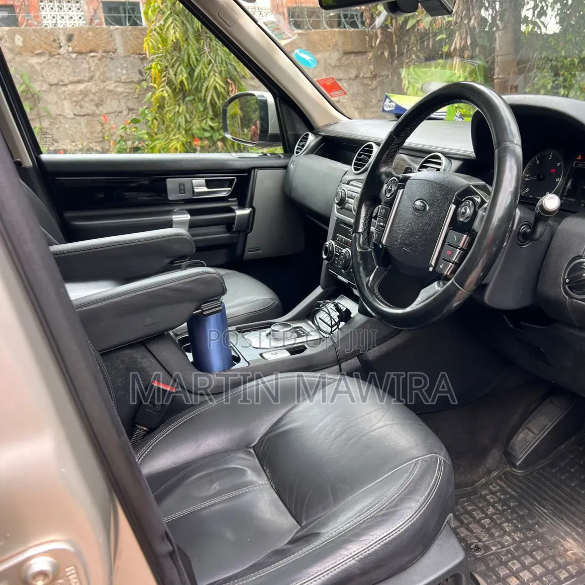 Land Rover Discovery 2014 Gold