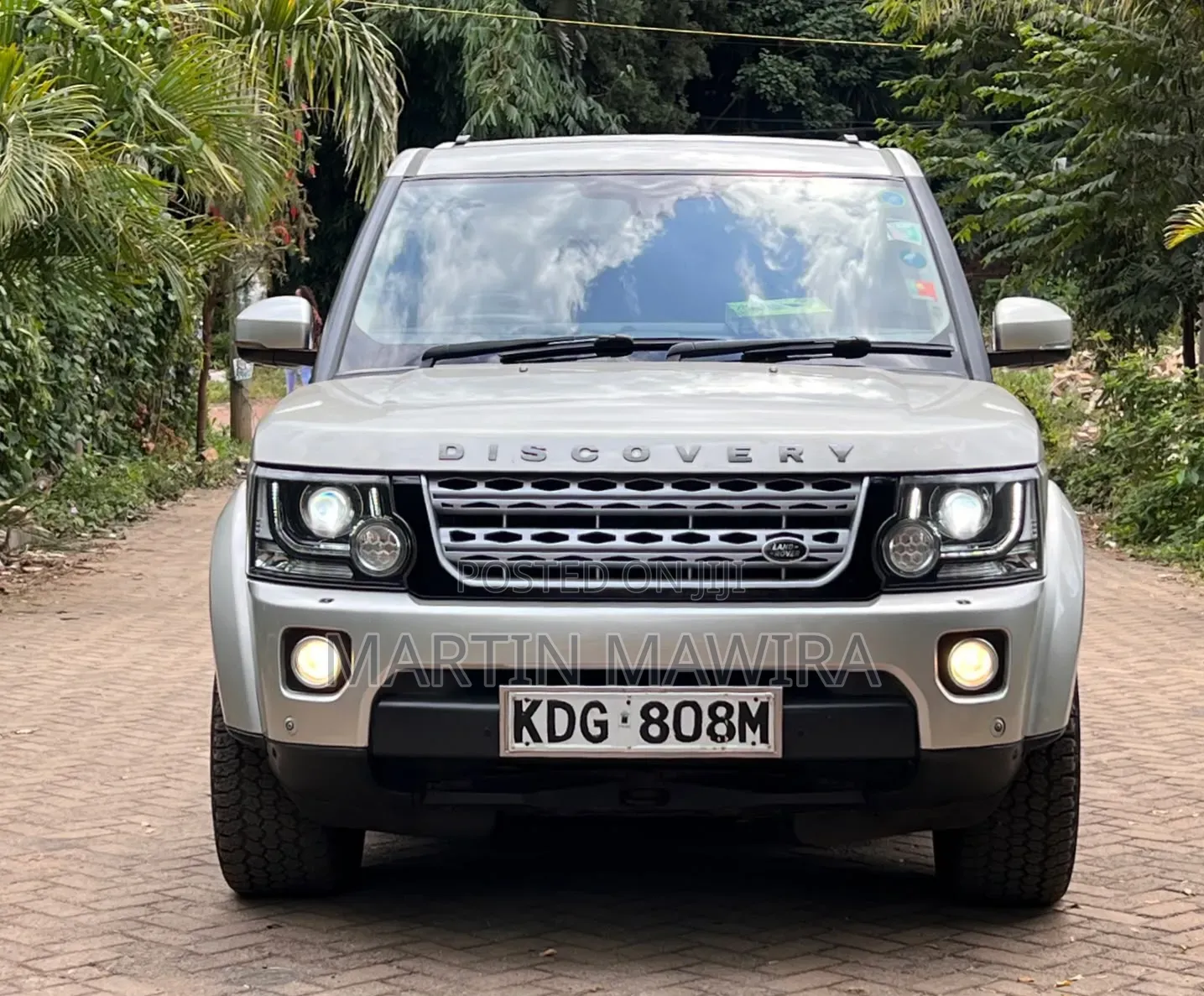 Land Rover Discovery 2014 Gold