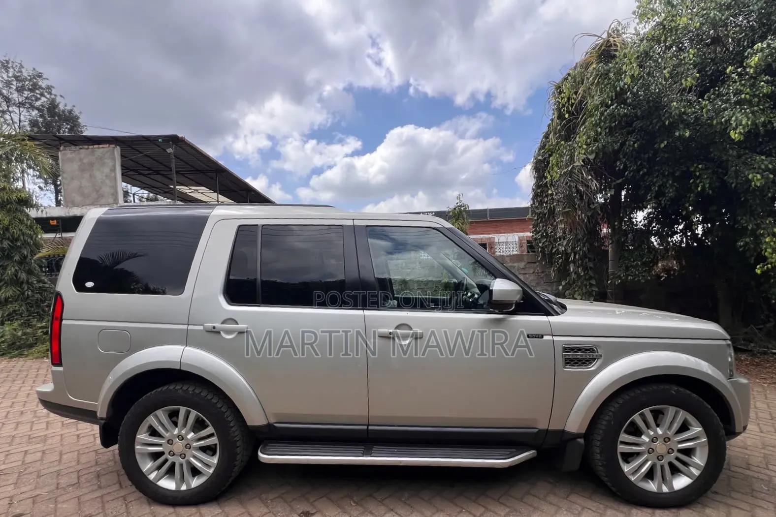 Land Rover Discovery 2014 Gold