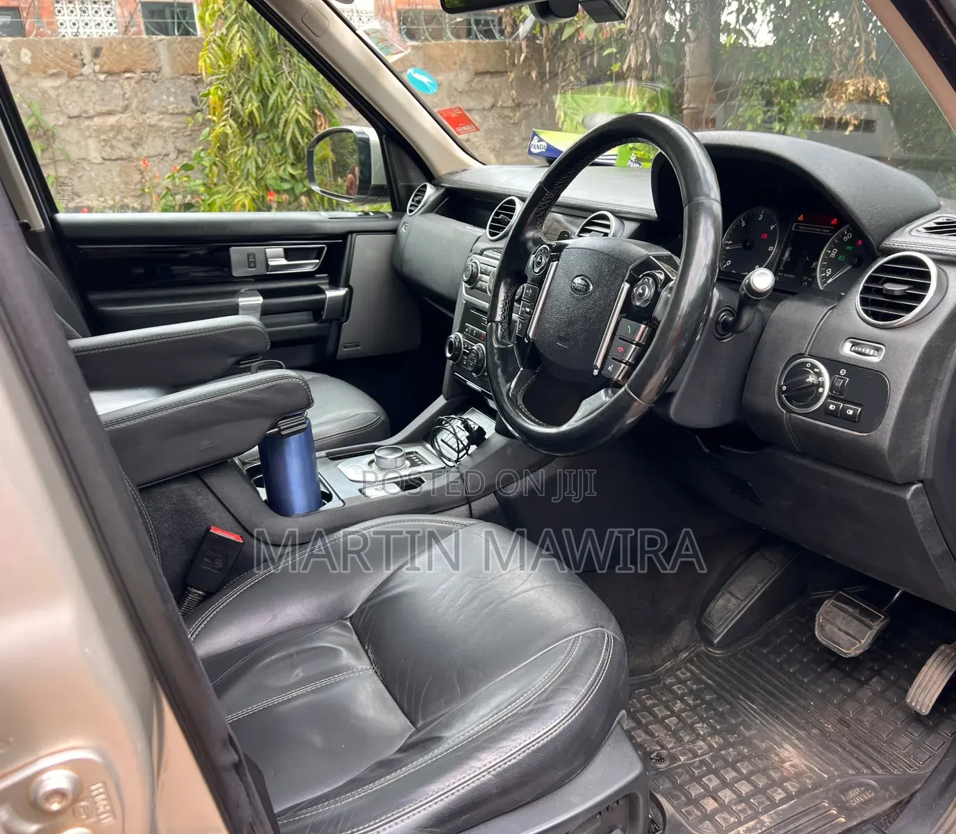 Land Rover Discovery 2014 Gold
