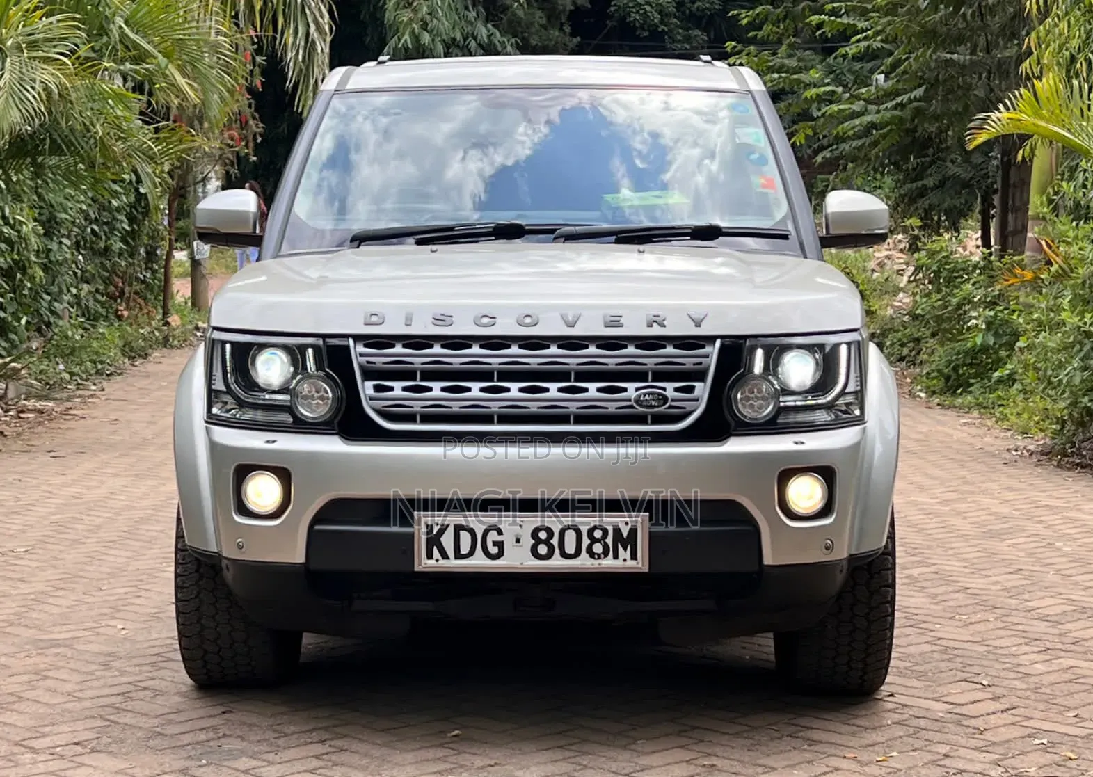 Land Rover Discovery 2014 Gold