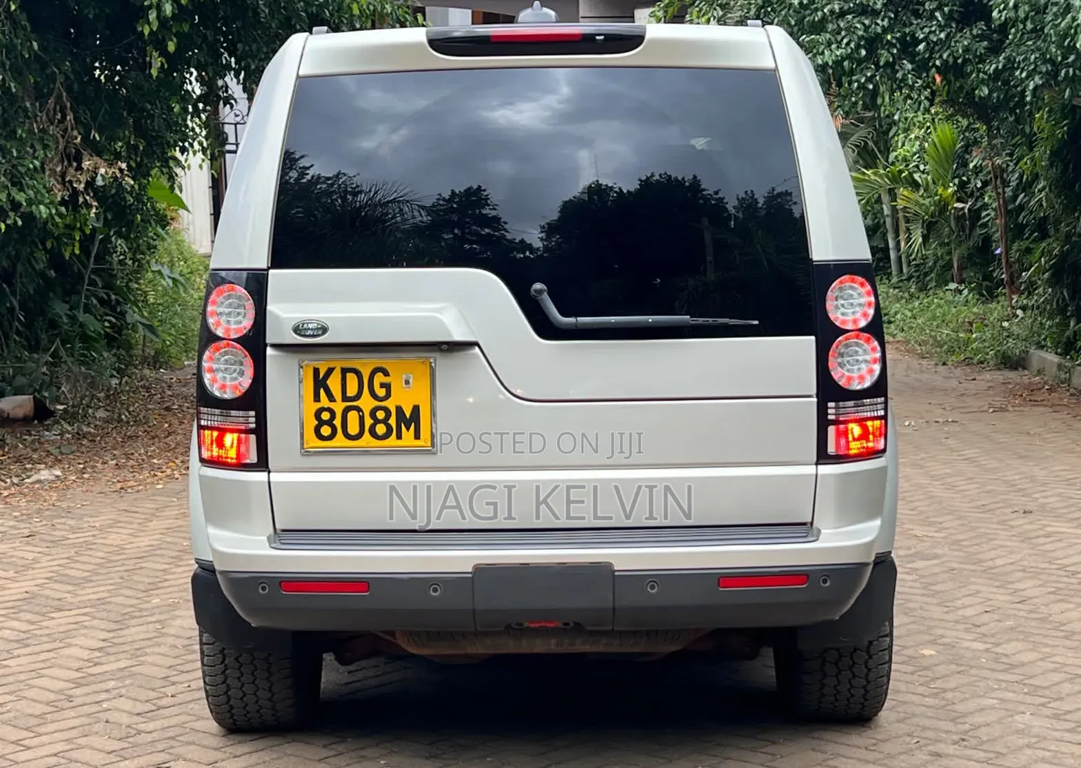 Land Rover Discovery 2014 Gold