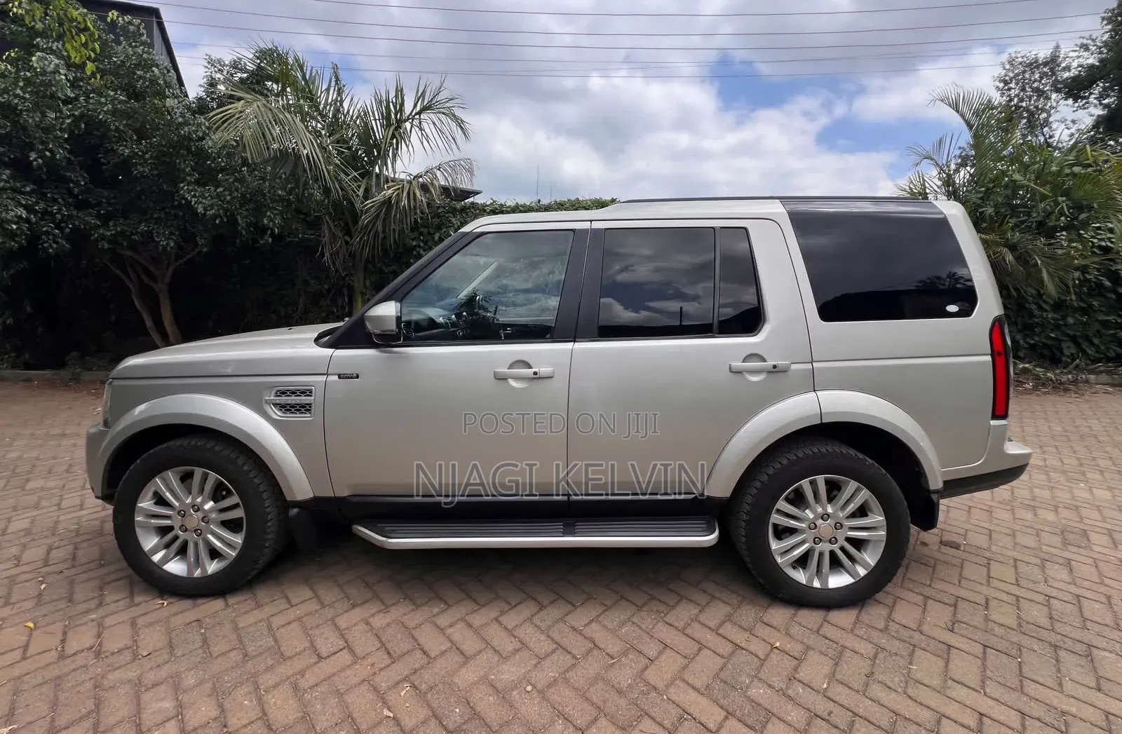 Land Rover Discovery 2014 Gold