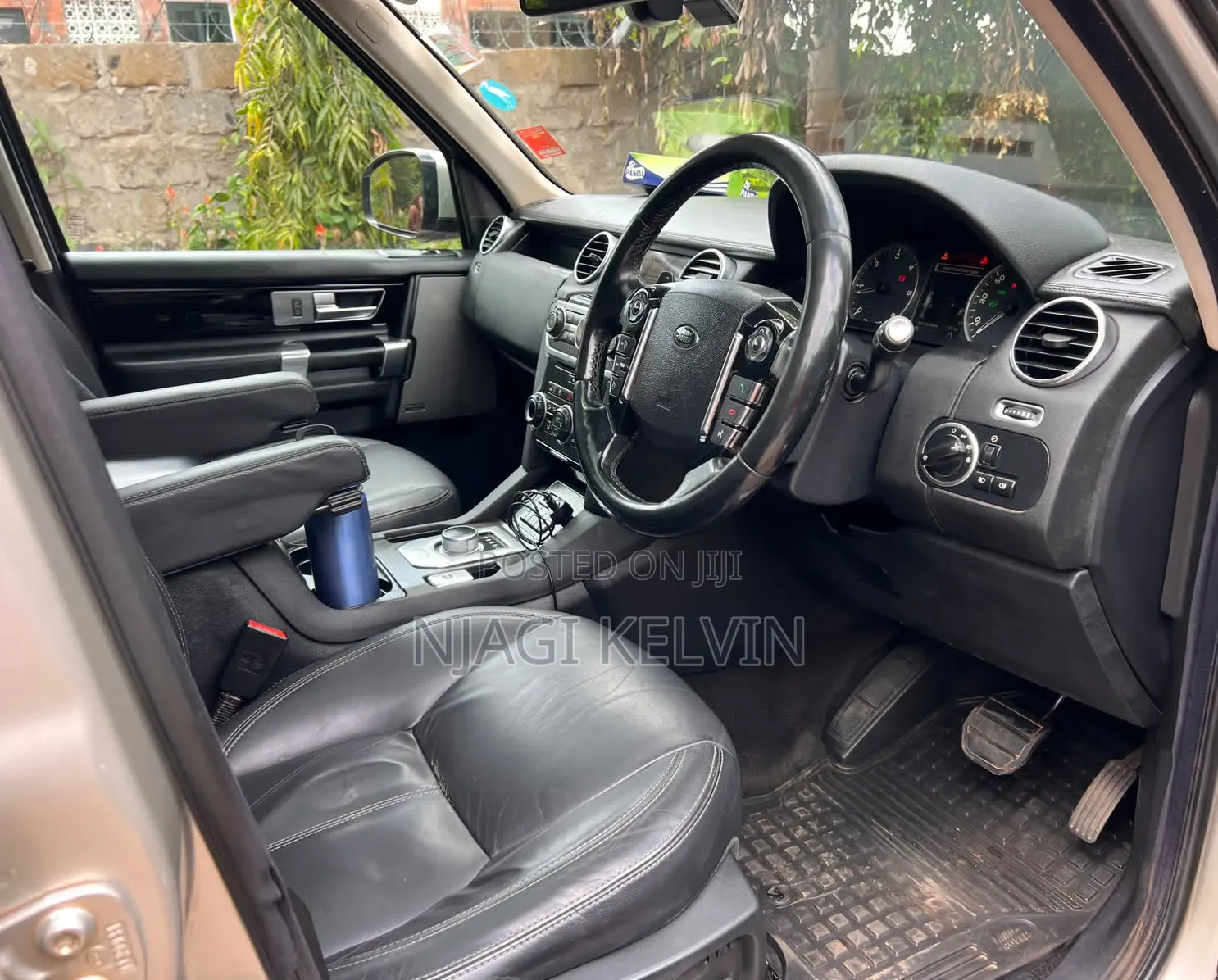 Land Rover Discovery 2014 Gold