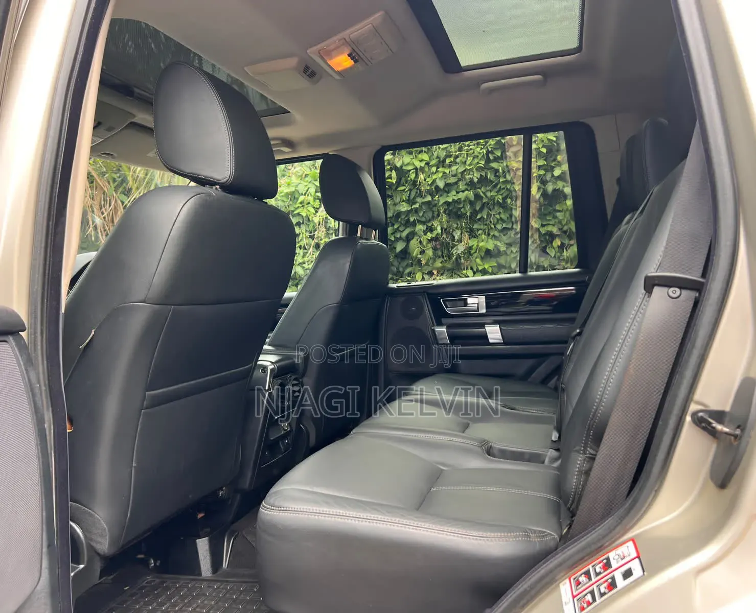 Land Rover Discovery 2014 Gold
