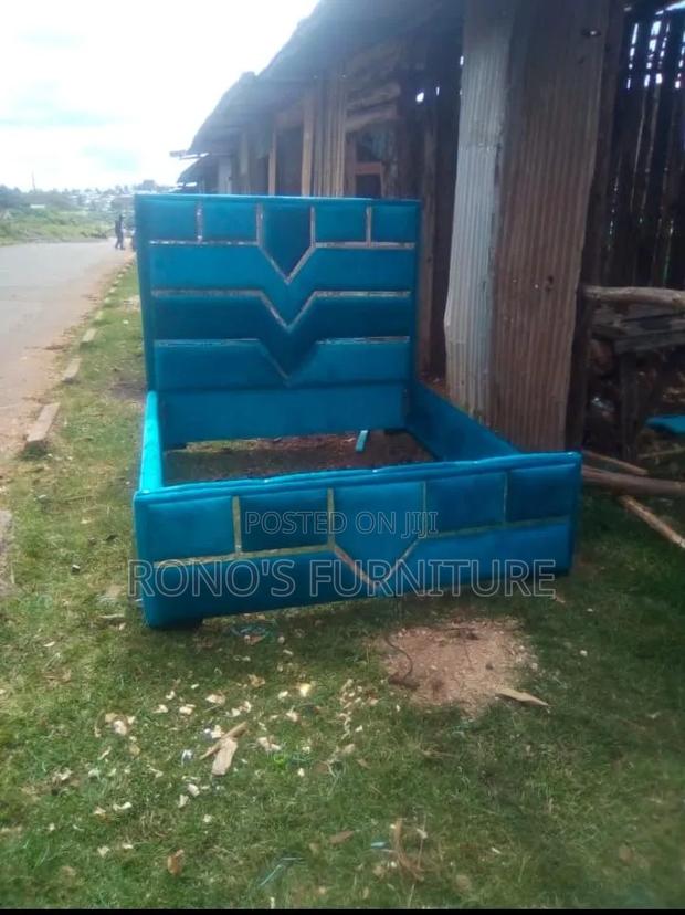 Blue 5×6 Chester Bed