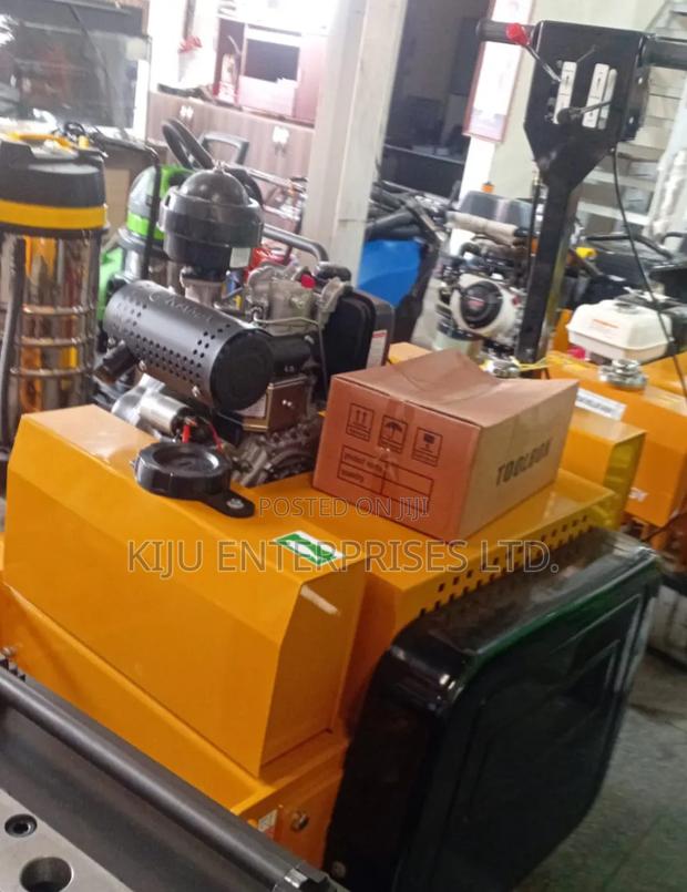 Double Drum Vibratory Road Roller Diesel Engine Compactor Roller - thumbnail 3