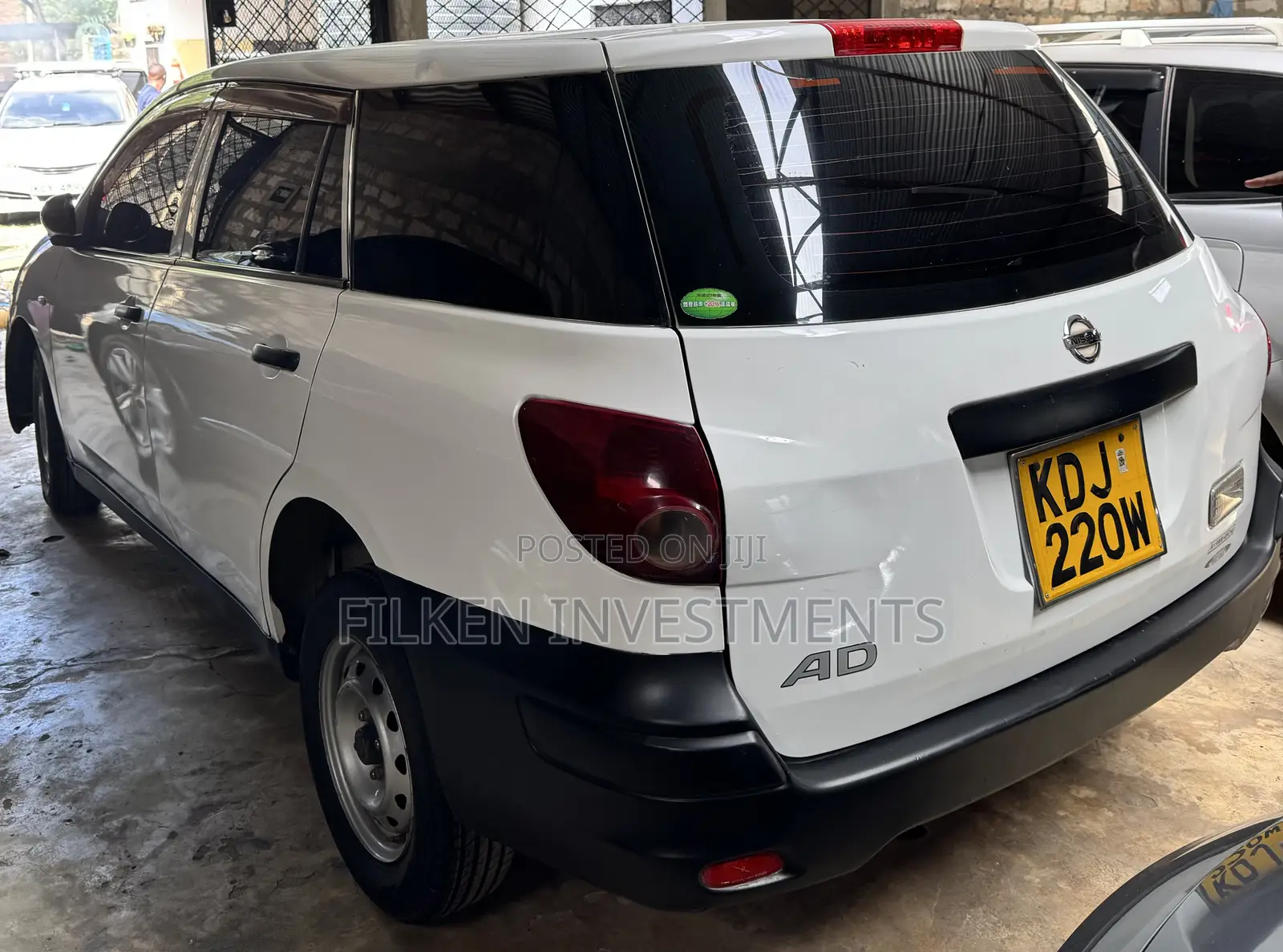 Nissan Advan 2016 White