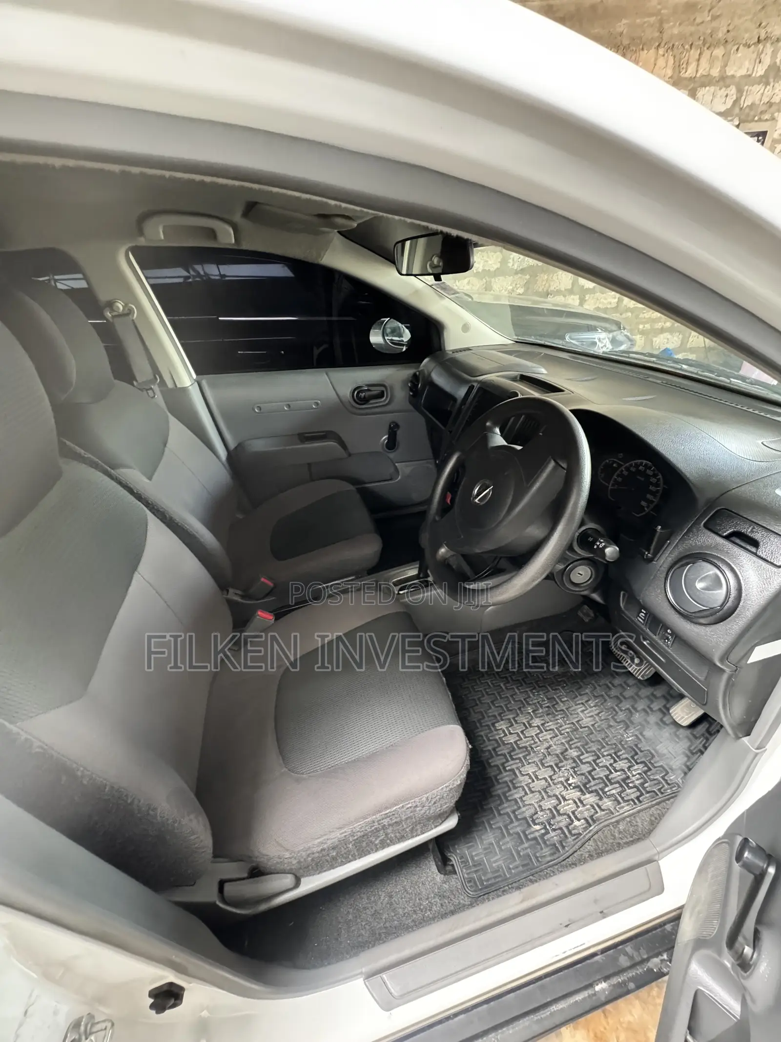 Nissan Advan 2016 White