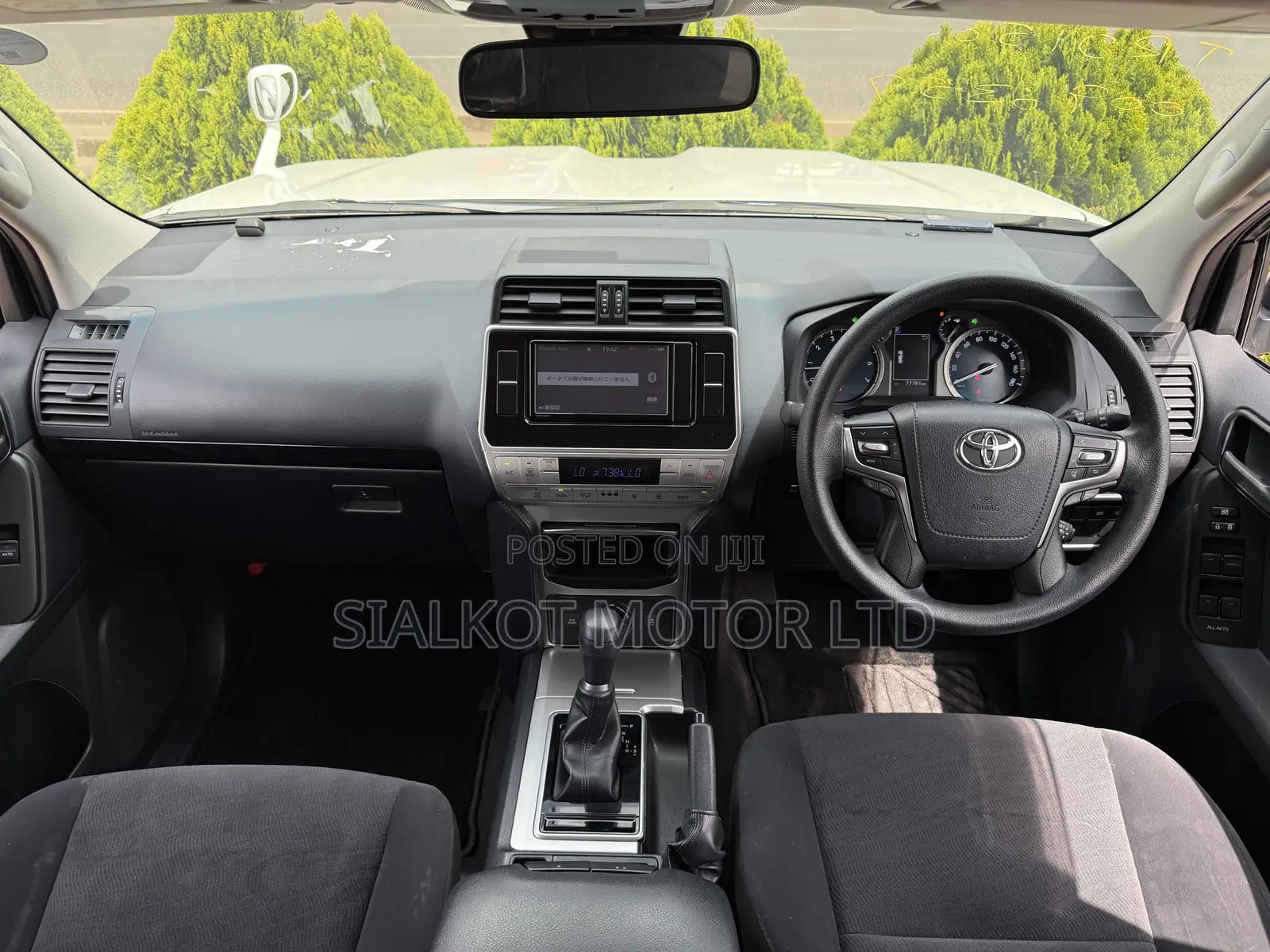 Toyota Land Cruiser Prado 2.7 2019 White
