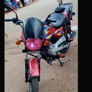 Bajaj Boxer 150 UG 2021 Red