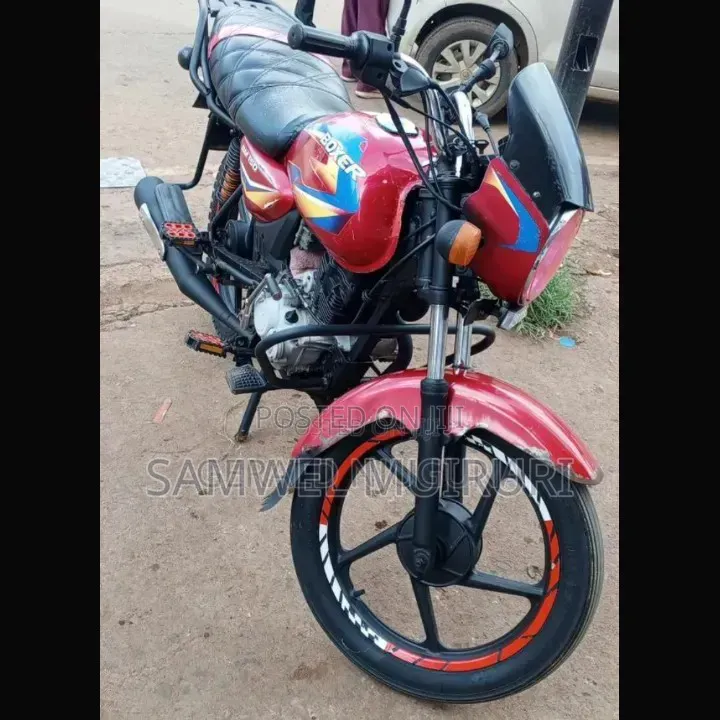 Bajaj Boxer 150 UG 2021 Red