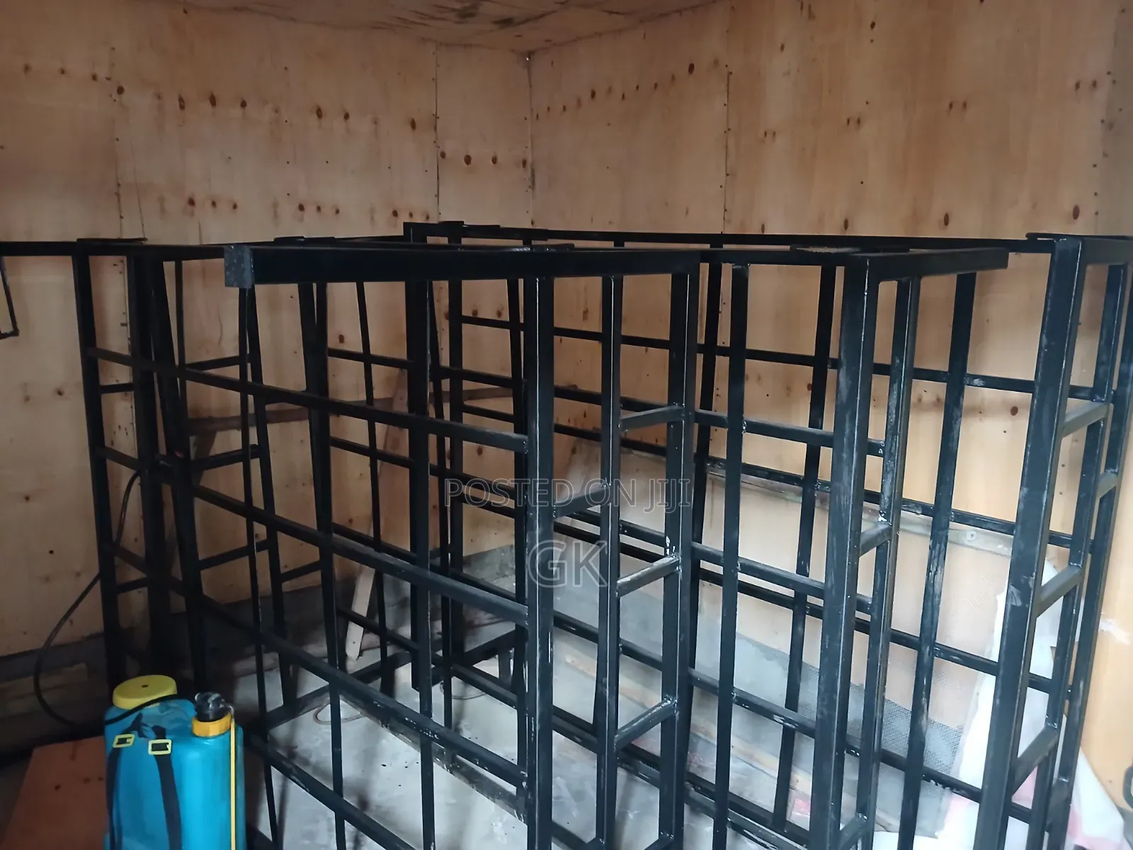5x6 Metallic Beds