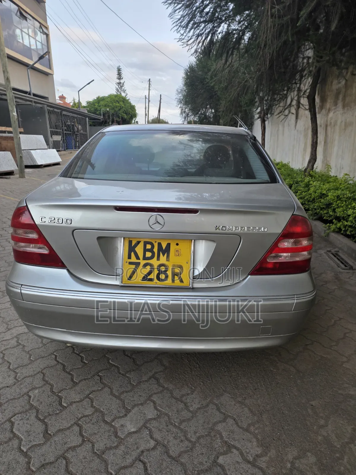 Mercedes-Benz C200 2004 Gold