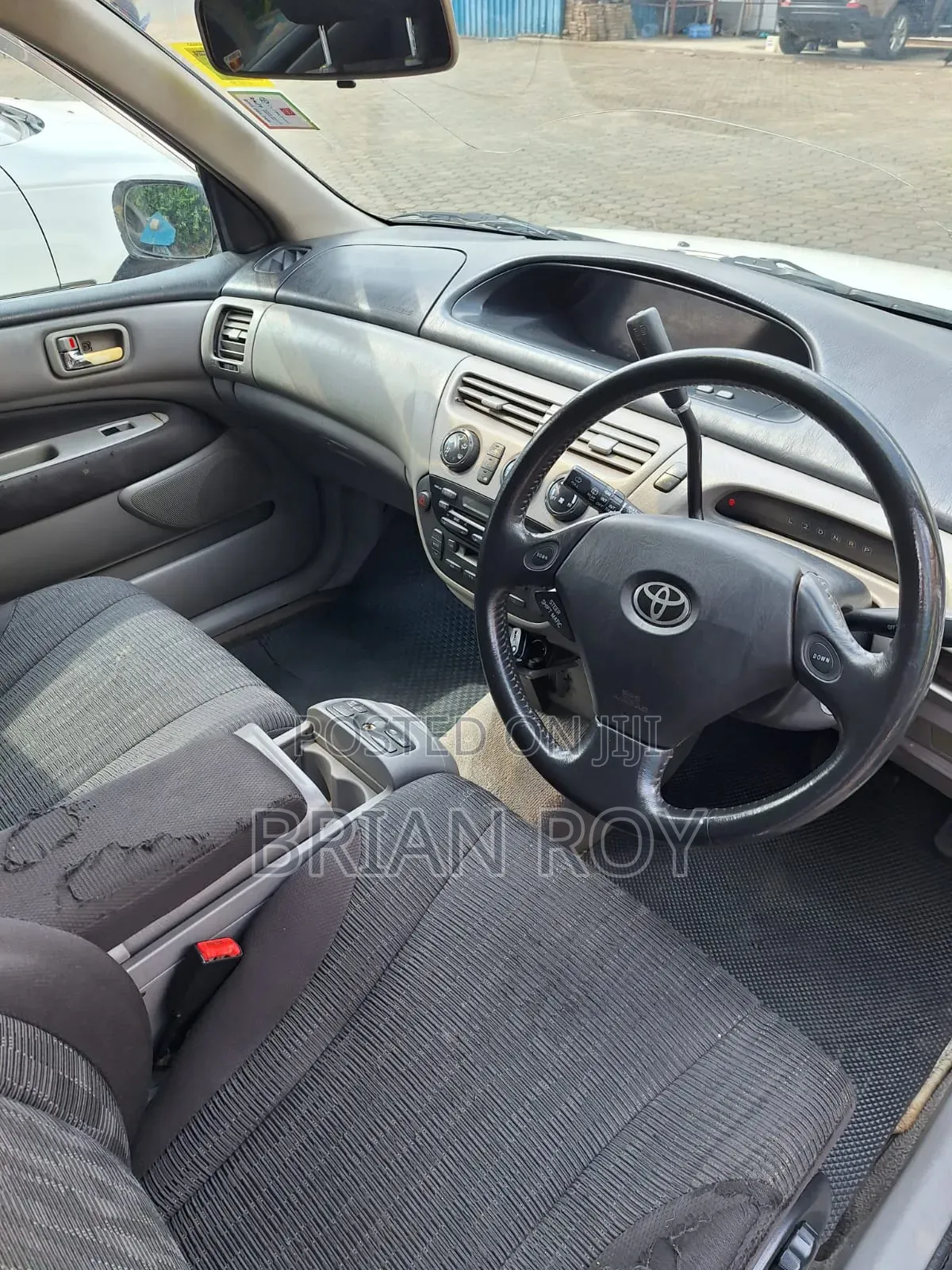 Toyota Vista 2002 White