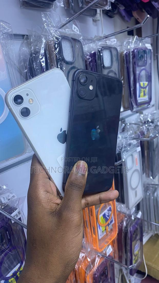 Apple iPhone 11 128 GB Black - thumbnail 2