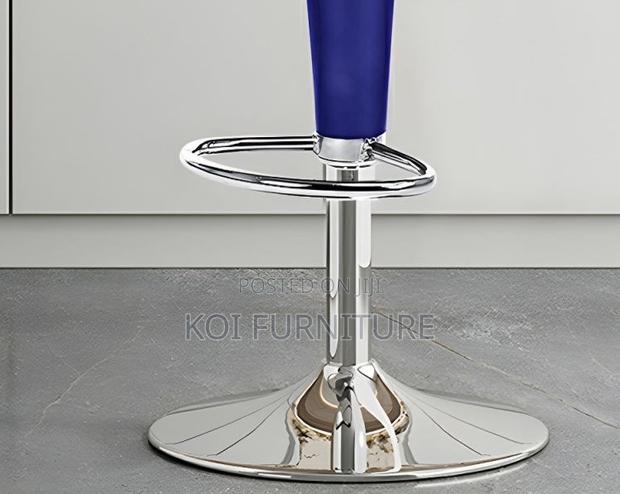 Barstools; Bombo Free Standing Swivel Barstools - thumbnail 4