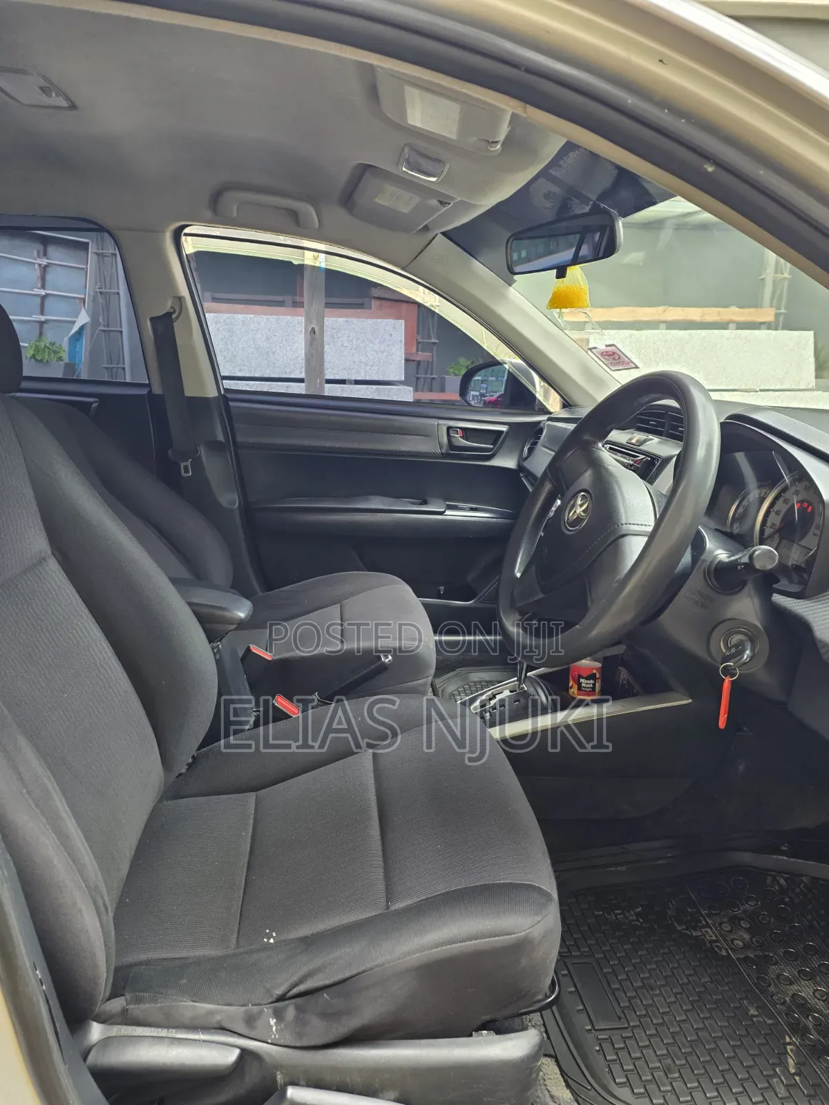 Toyota Corolla Fielder 2013 Silver