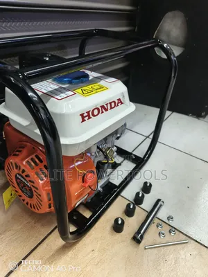 Honda Petrol Concrete Vibrator / 4-Stroke Concrete Poker Machine
