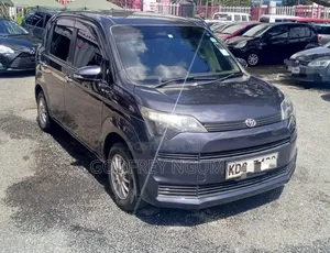 Toyota Spade 2014 Purple
