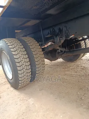 Mitsubishi Fh215 Covered Body 2015 White