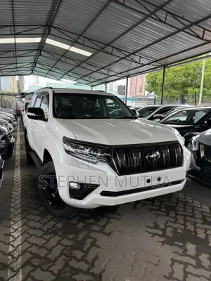 Toyota Land Cruiser Prado 2.8 2021 White