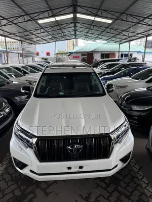 Toyota Land Cruiser Prado 2.8 2021 White