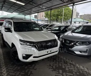 Toyota Land Cruiser Prado 2.8 2021 White