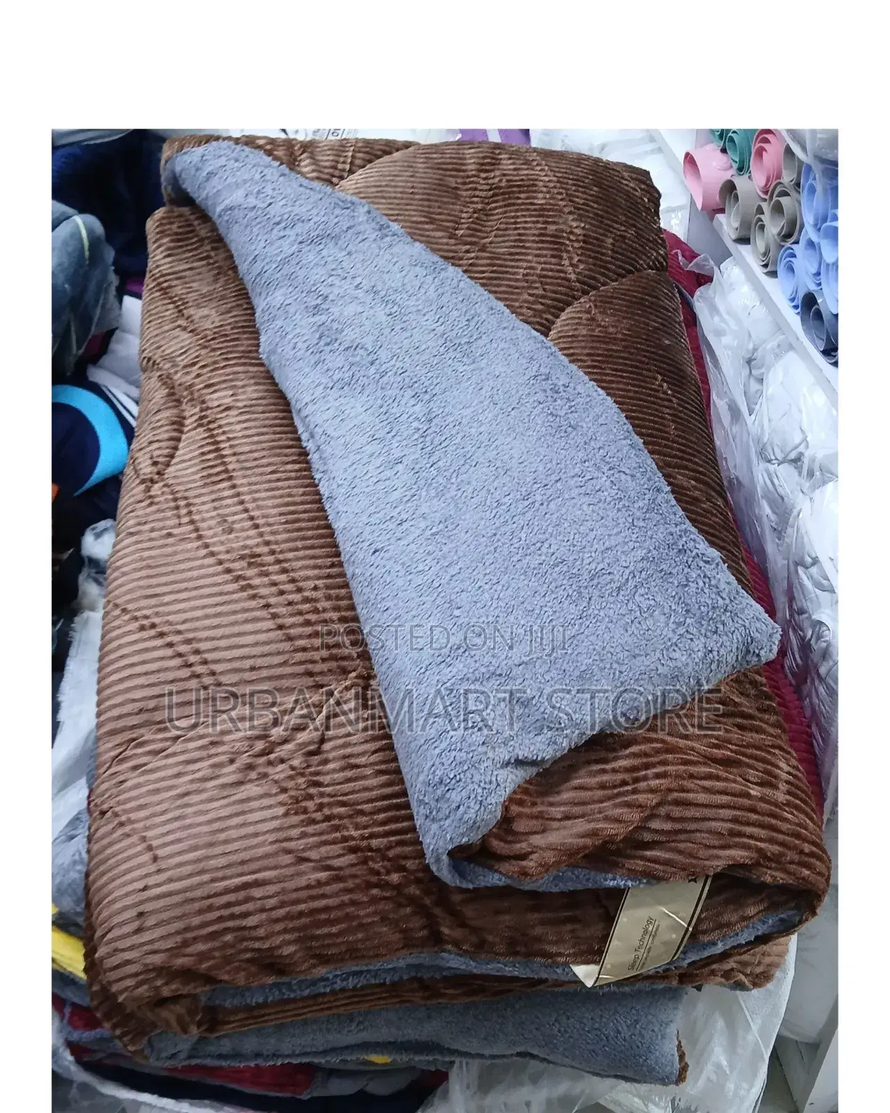 Tc Single Velvet Duvet for All-Season Comfort