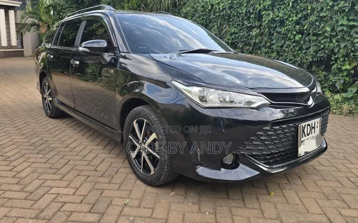 Toyota Corolla Fielder 2015 Black