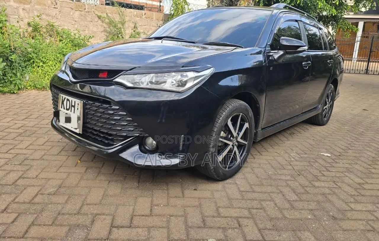 Toyota Corolla Fielder 2015 Black