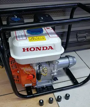 Honda Vibrator Complete With Pockerhonda Concrete Vibrator and Pocker