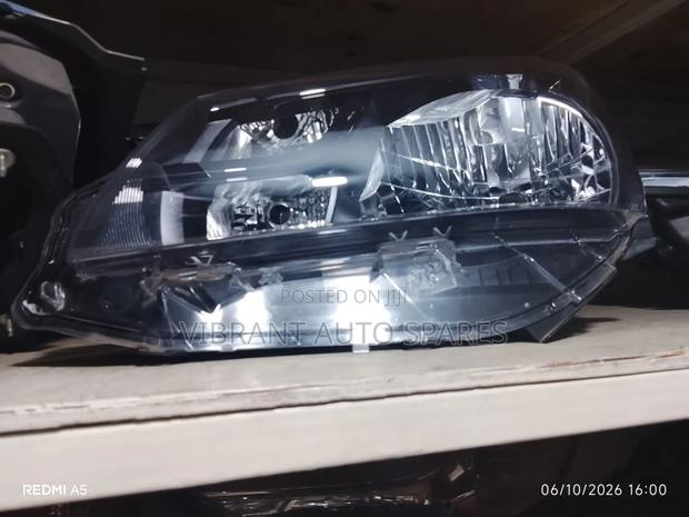 Vitz 2018 Headlight Non Zenon