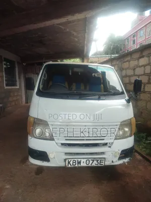 Nissan Caravan 2009 White