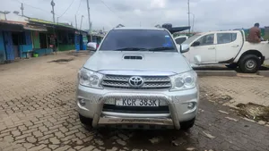 Toyota Fortuner 3.0 D RWD 2010 Silver