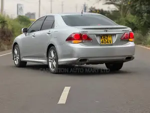 Toyota Crown 2009 Silver