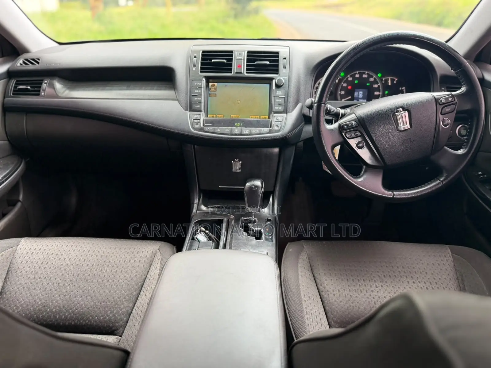 Toyota Crown 2009 Silver