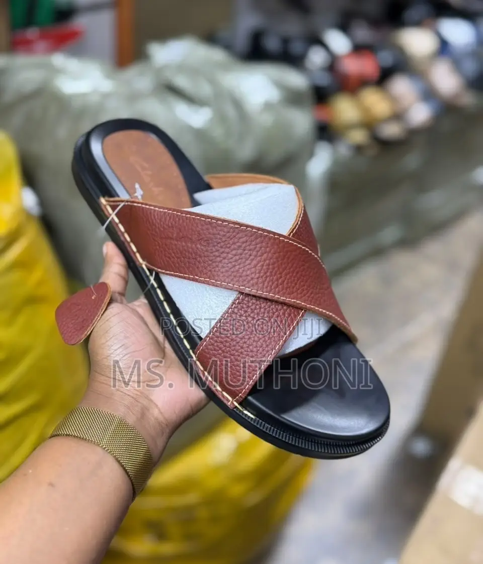 Clarks Cross-Strap Leather Sandals Size 40-44
