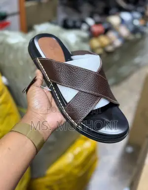 Clarks Cross-Strap Leather Sandals Size 40-44
