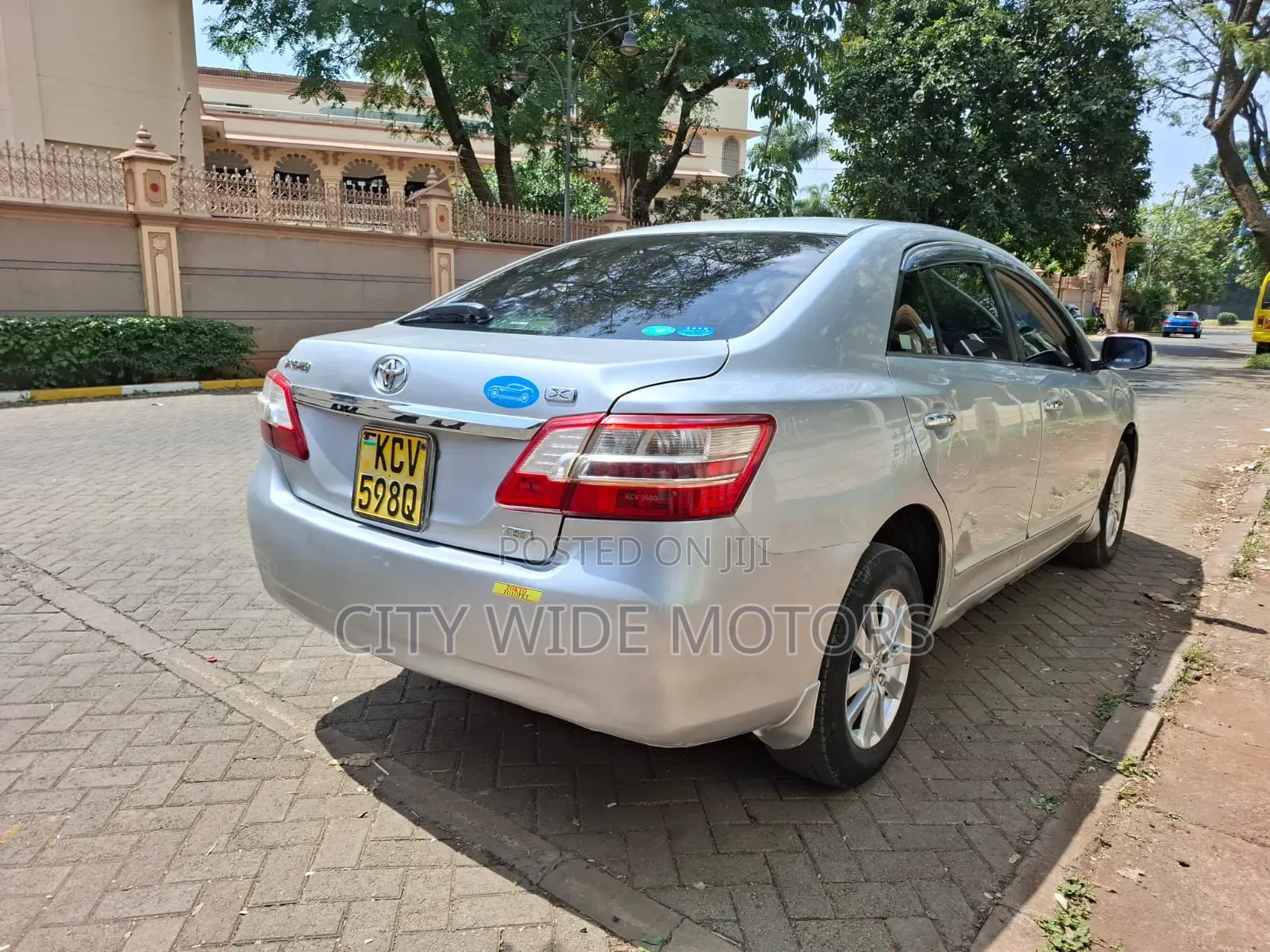 Toyota Premio 2012 Silver