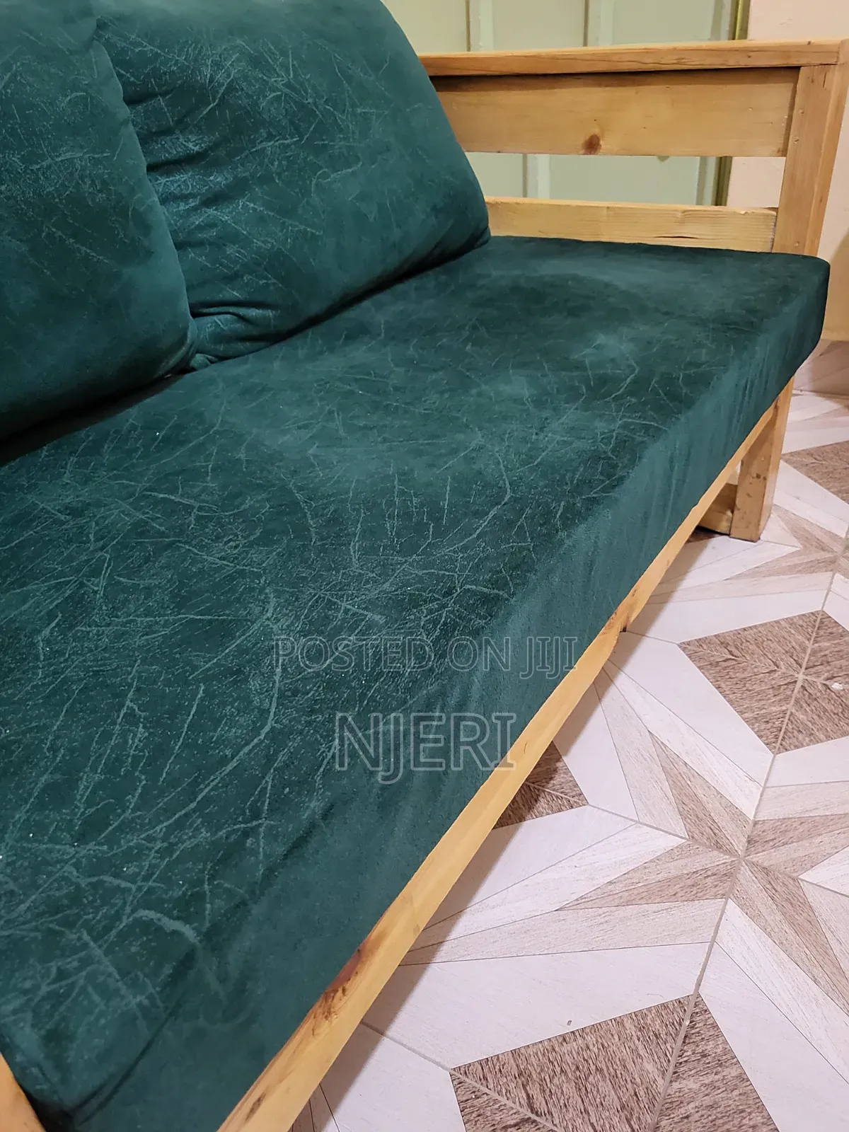Emerald Green Pallet-Style Two-Seater Sofa/Couch