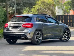 Mercedes-Benz GLA-Class 2018 Gray