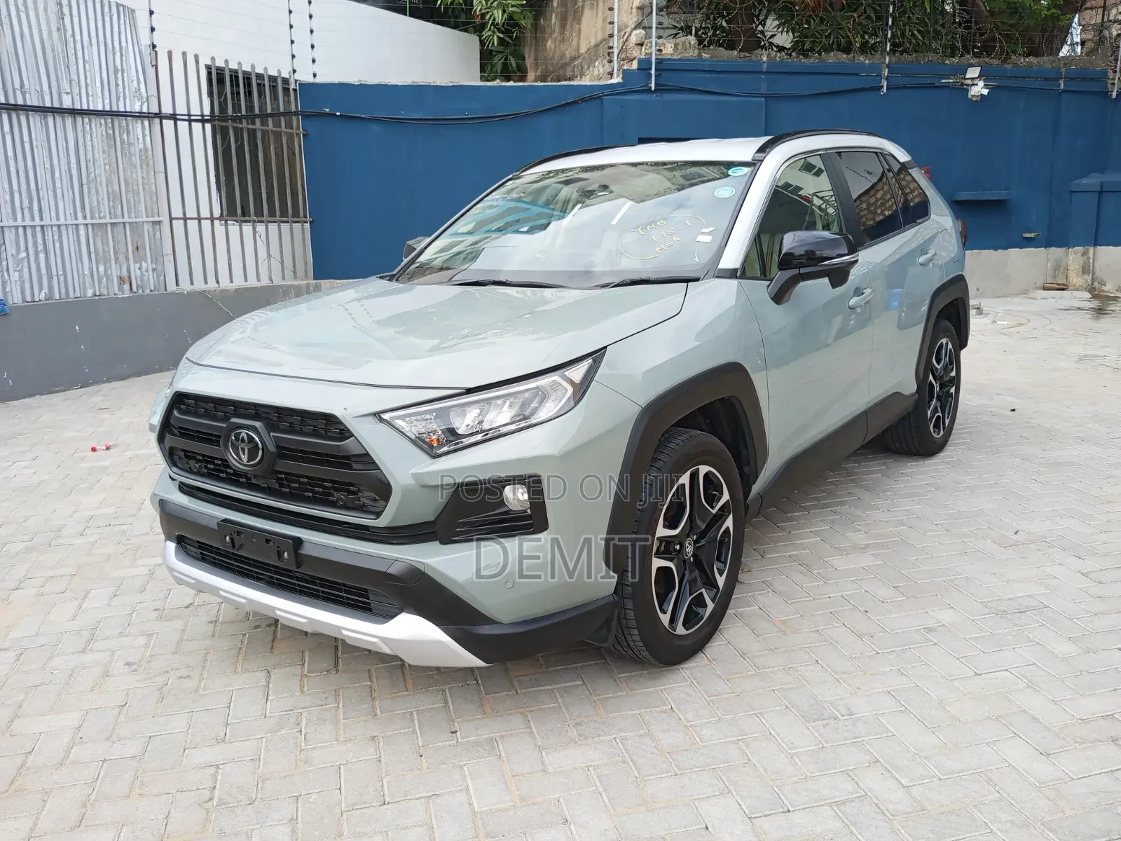 Toyota RAV4 2019 Green