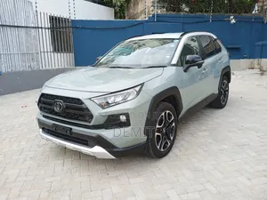 Toyota RAV4 2019 Green