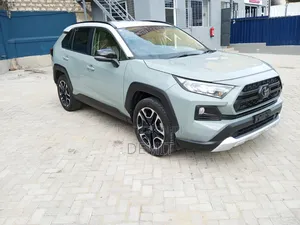 Toyota RAV4 2019 Green