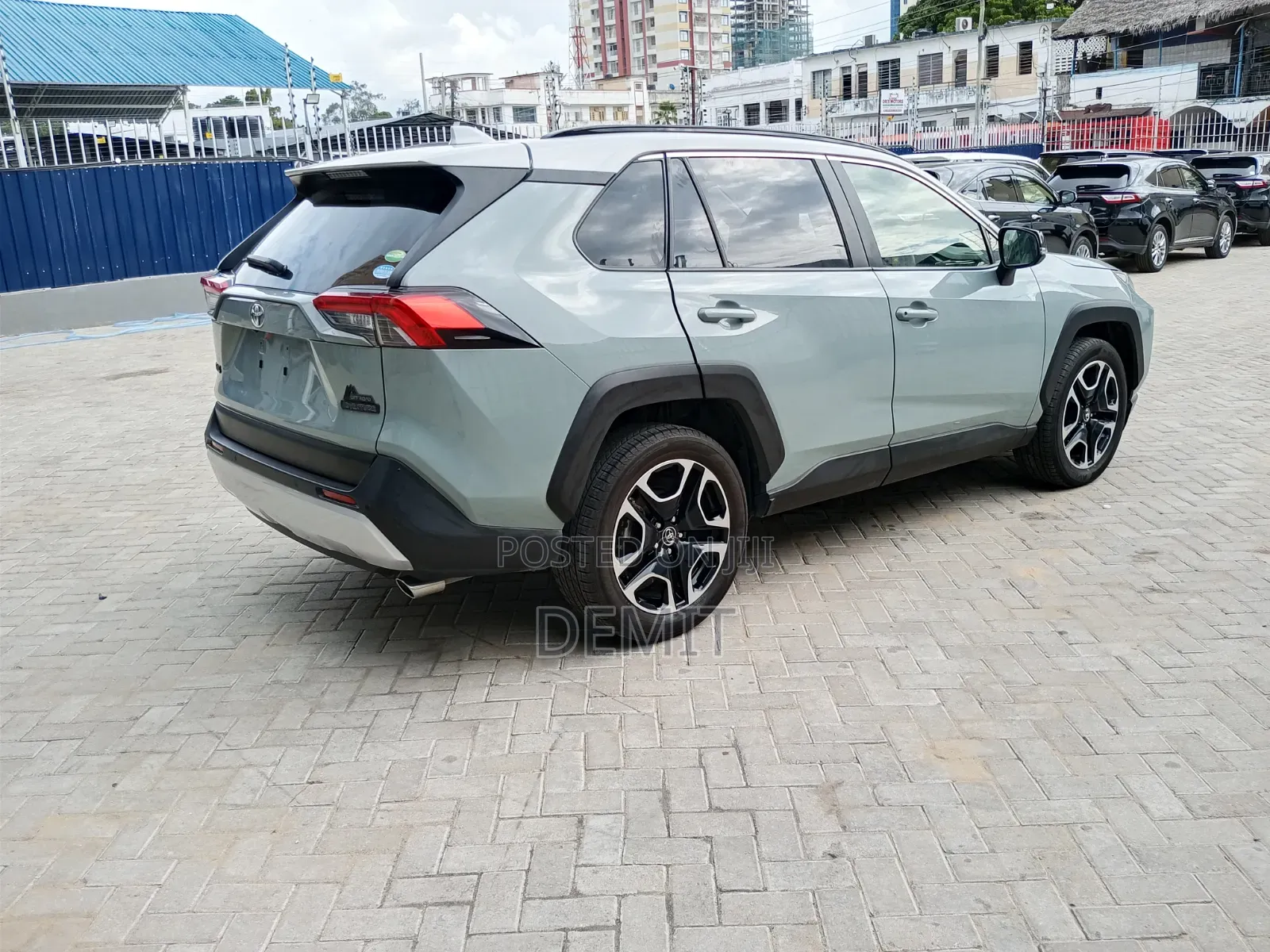 Toyota RAV4 2019 Green