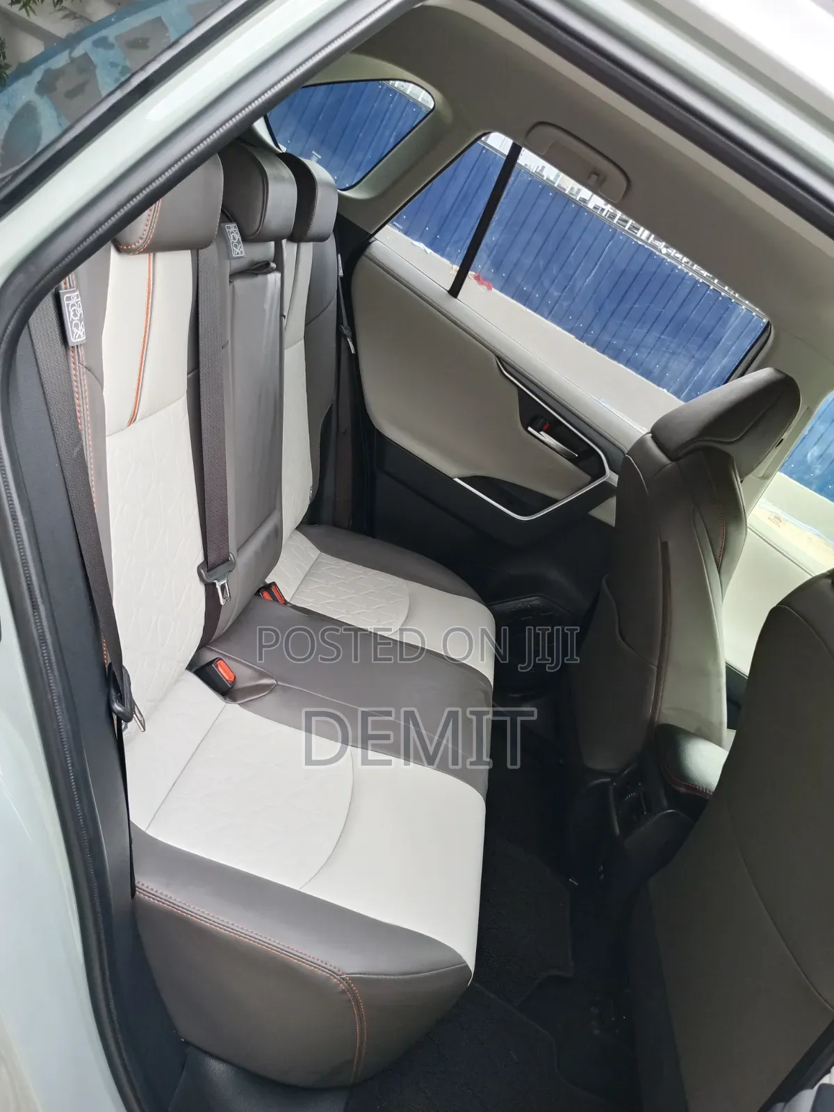 Toyota RAV4 2019 Green