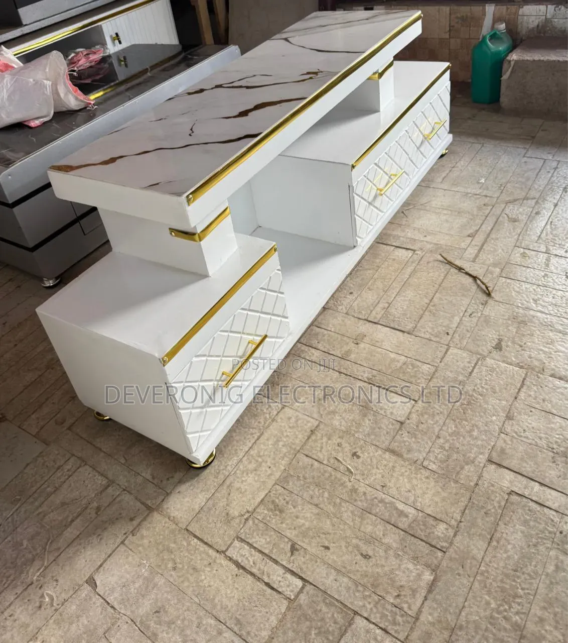 *Black/White and Gold With Marble Top 5fts Length*