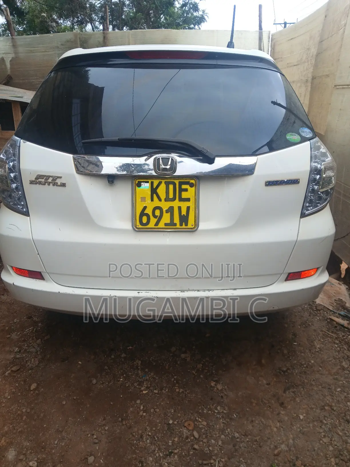 Honda Fit Shuttle 1.3 Hybrid 2WD 2014 White